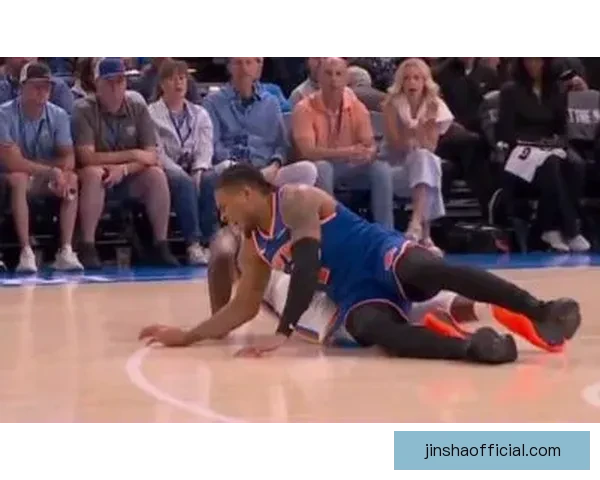 麦克布莱德复出后伤情告急 与多尔特拼抢大腿受伤称无法走路