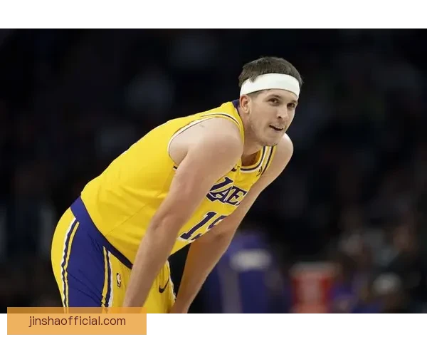 湖人后卫里夫斯左侧腹斜肌二级拉伤预计休战四到六周