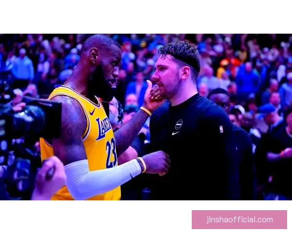 绿巨人领衔超级阵容马克西詹姆斯美队东契奇雷神斯图尔特争锋